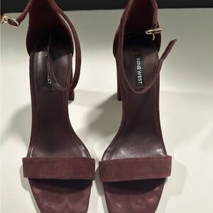 Nine West Burgundy Heels Elegant Suede Design | WORN ONCE